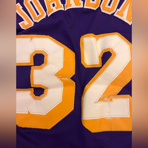 Los Angeles Lakers Magic Johnson Jersey - Picture 3 of 3